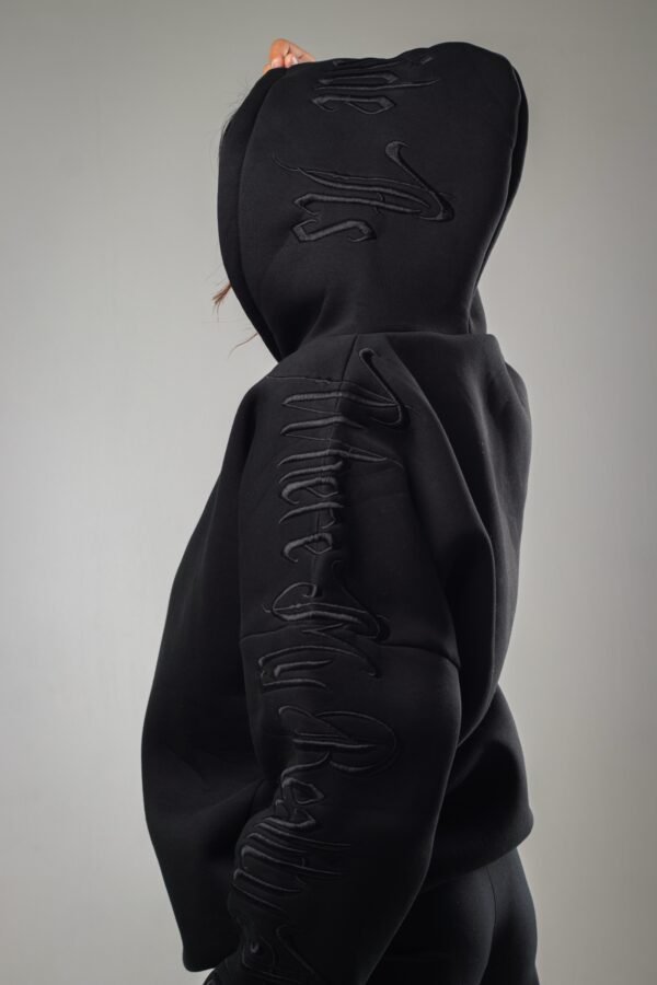 Black signature hoodie - Image 6